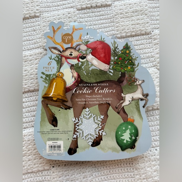 6 Piece Christmas Cookie Cutters - Picture 4 of 5